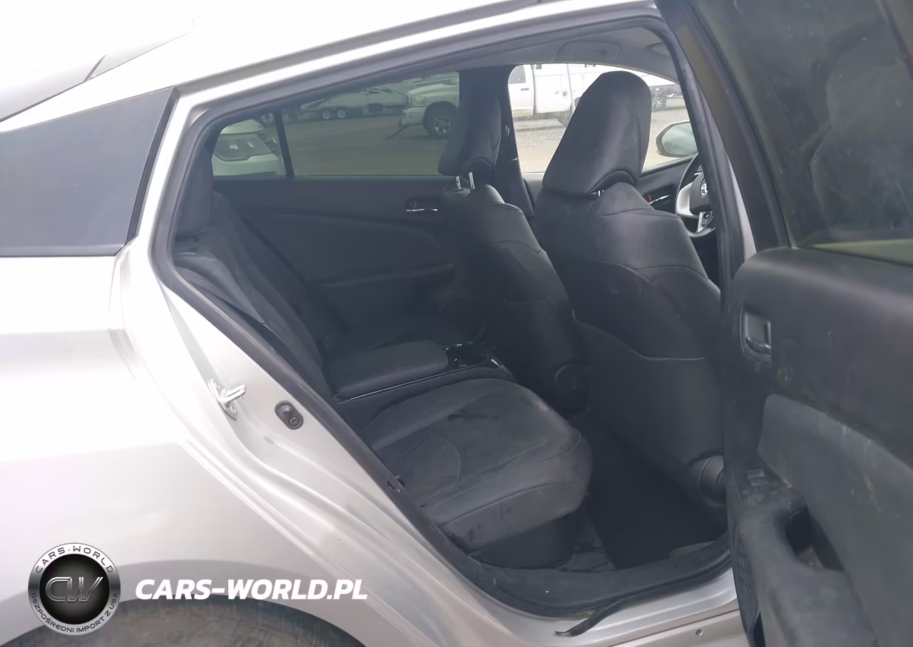 2019 Toyota Prius Prime Premium VIN:JTDKARFP3K3110542 - 8
