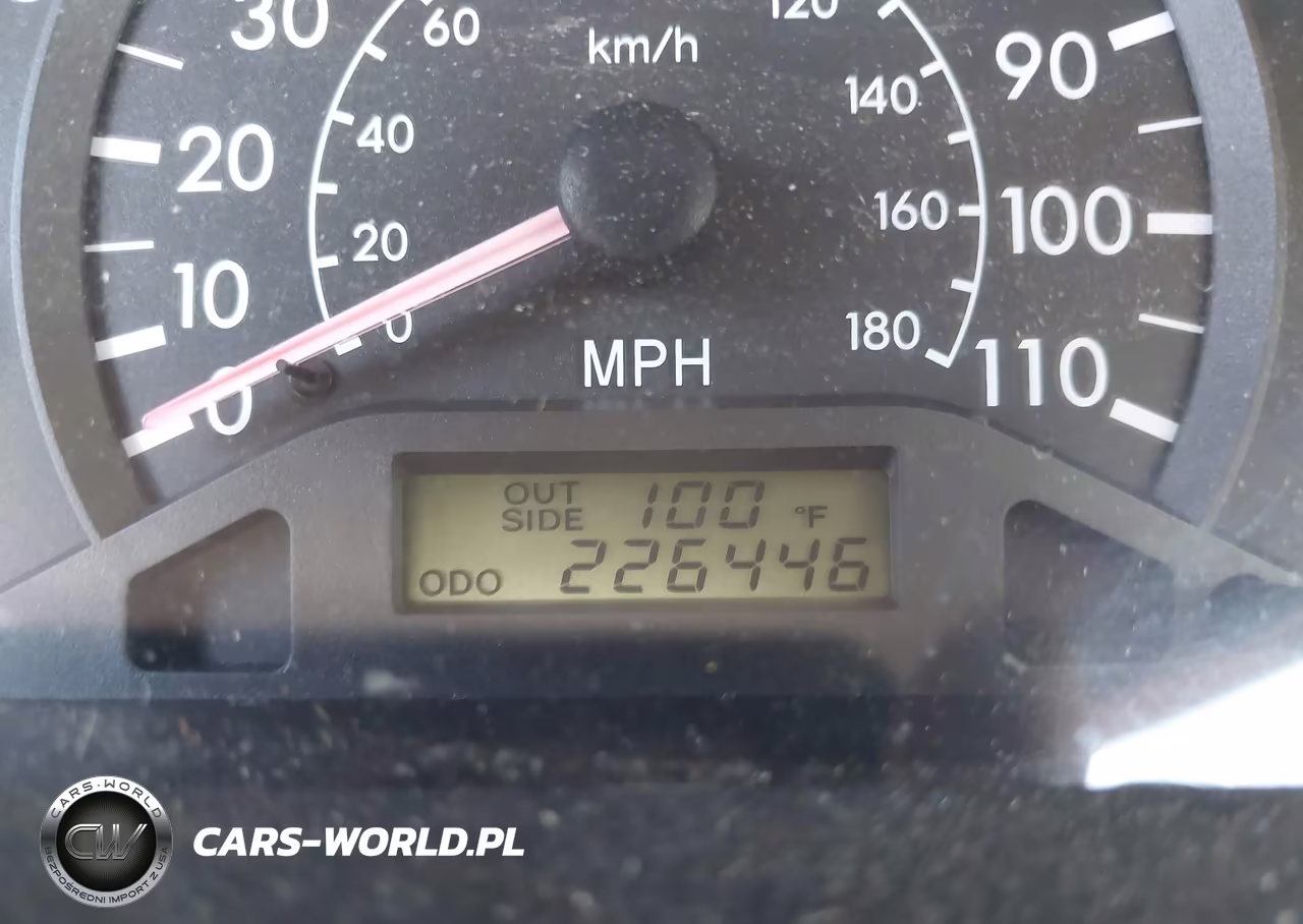 2003 Toyota Corolla Ce VIN:2T1BR32E13C018204 - 13
