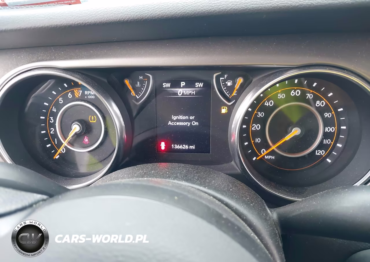 2020 Jeep Wrangler Unlimited Sport 4X4 VIN:1C4HJXDG8LW118220 - 7