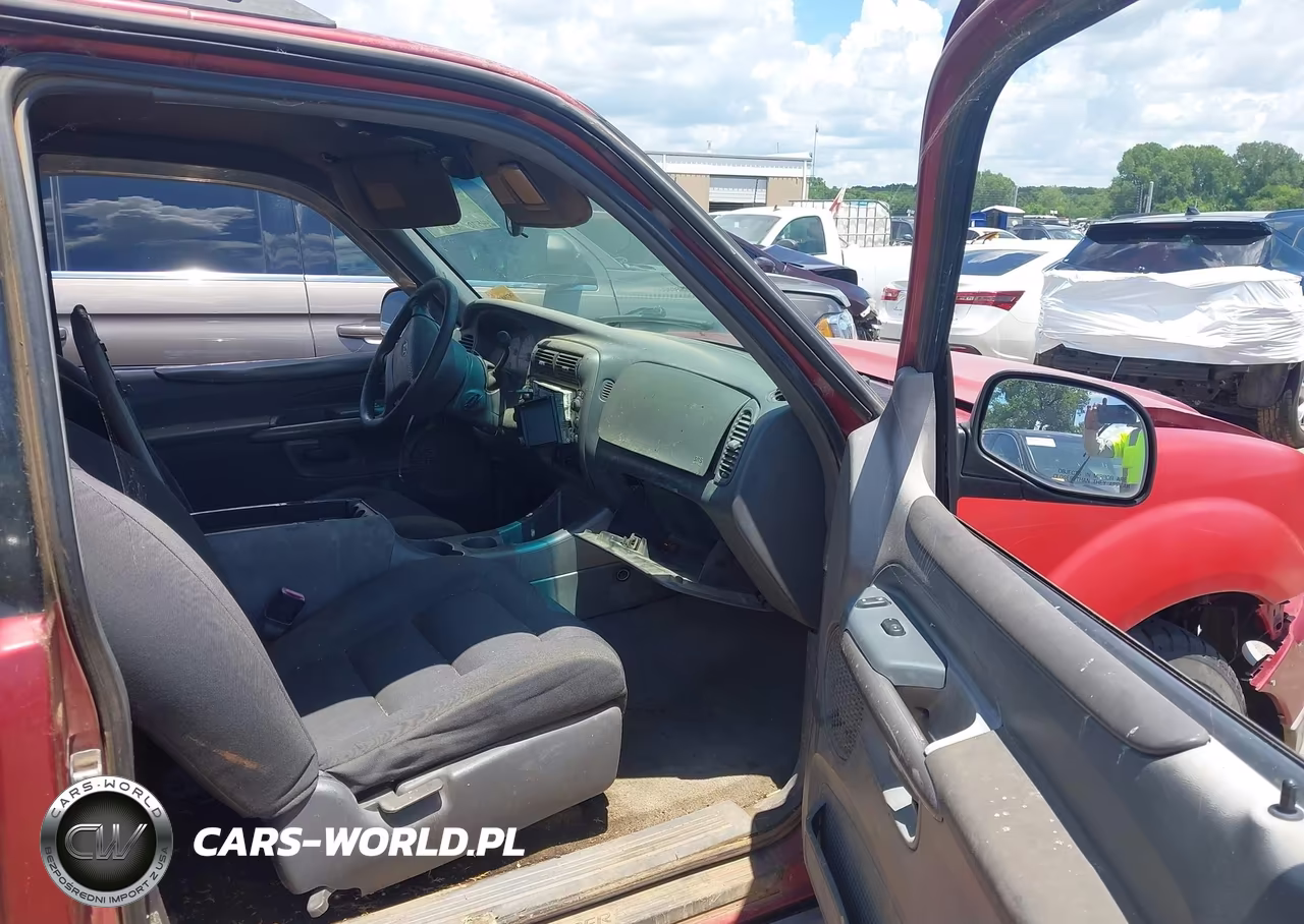 2001 Ford Explorer Sport VIN:1FMYU70E11UA77266 - 5