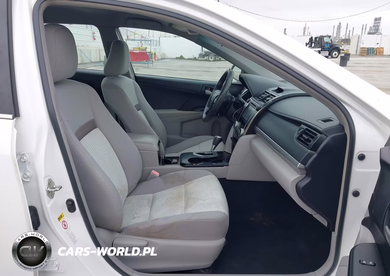 2014 Toyota Camry Le VIN:4T4BF1FK4ER399602 - 5