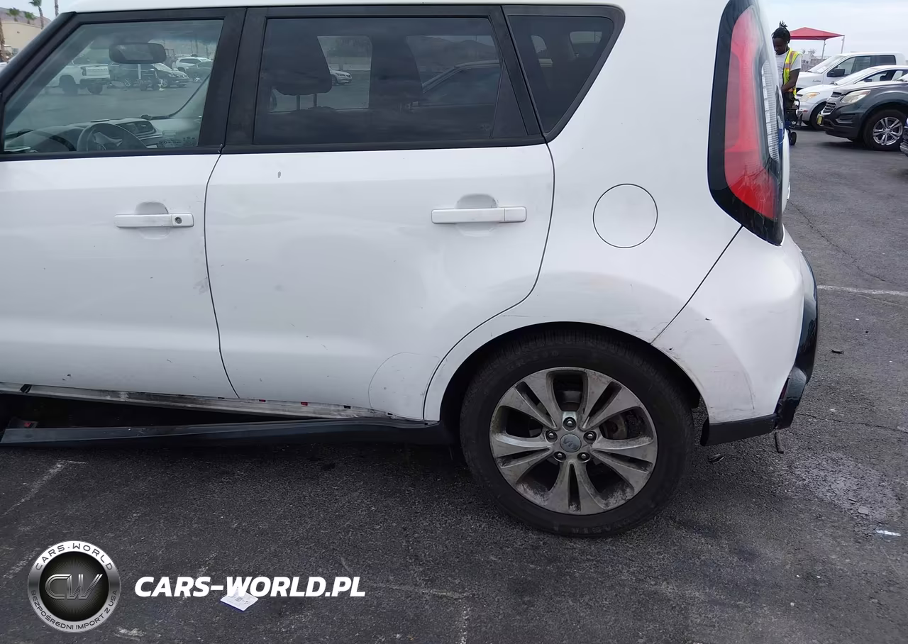 2016 Kia Soul + VIN:KNDJP3A50G7335952 - 14