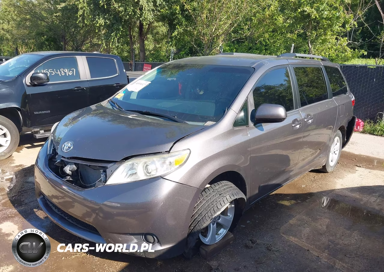 2015 Toyota Sienna Le 8 Passenger VIN:5TDKK3DC0FS580543 - 2