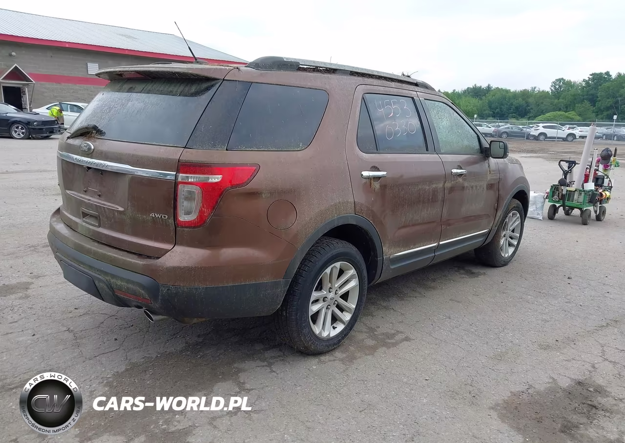 2012 Ford Explorer Xlt VIN:1FMHK8D88CGB04013 - 4
