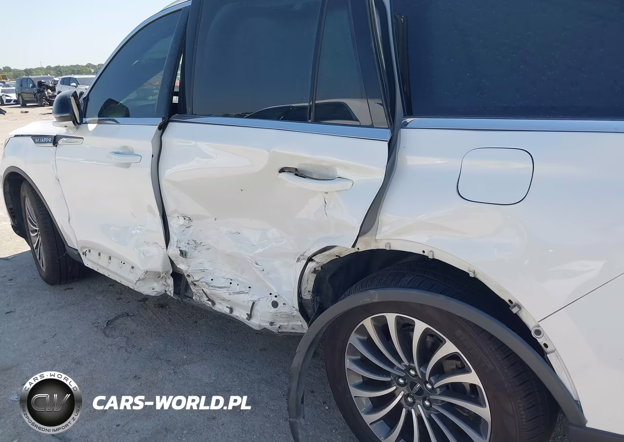 2021 Lincoln Aviator Reserve VIN:5LM5J7WC3MGL07844 - 17