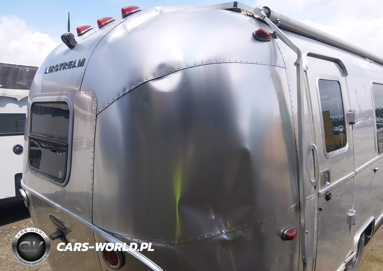 2018 Airstream Other VIN:1STVRTF12JJ541951 - 15