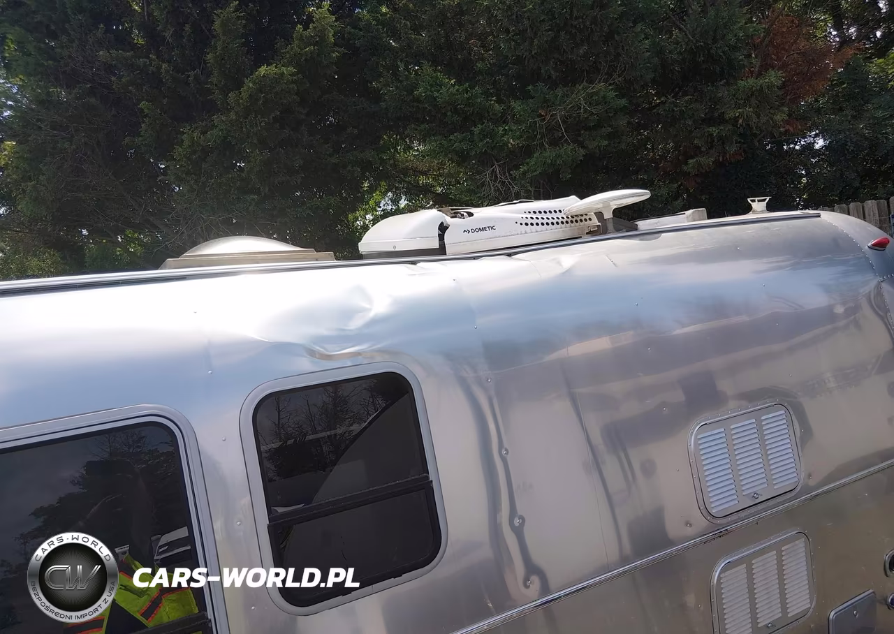 2018 Airstream Other VIN:1STVRTF12JJ541951 - 6