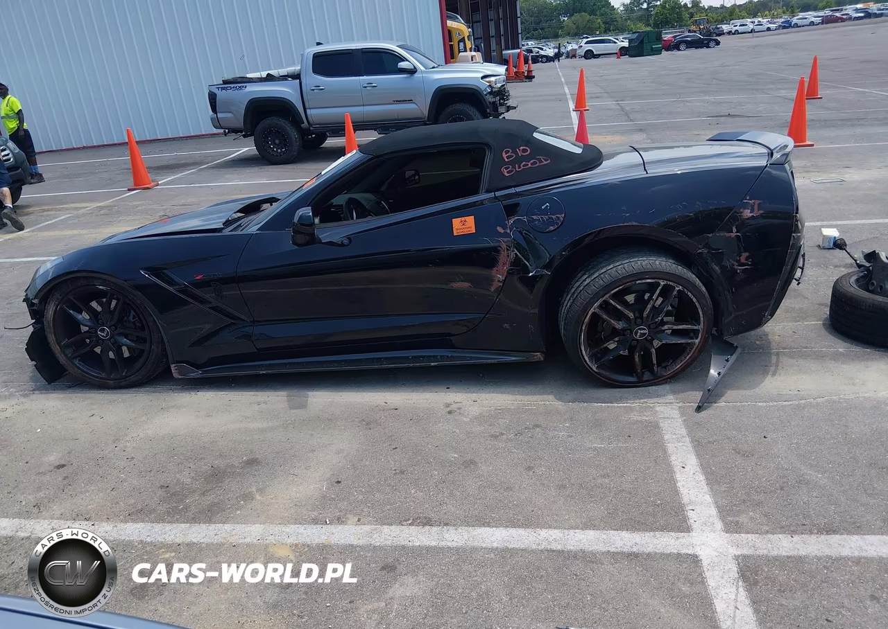 2015 Chevrolet Corvette Stingray Z51 VIN:1G1YK3D72F5101356 - 15