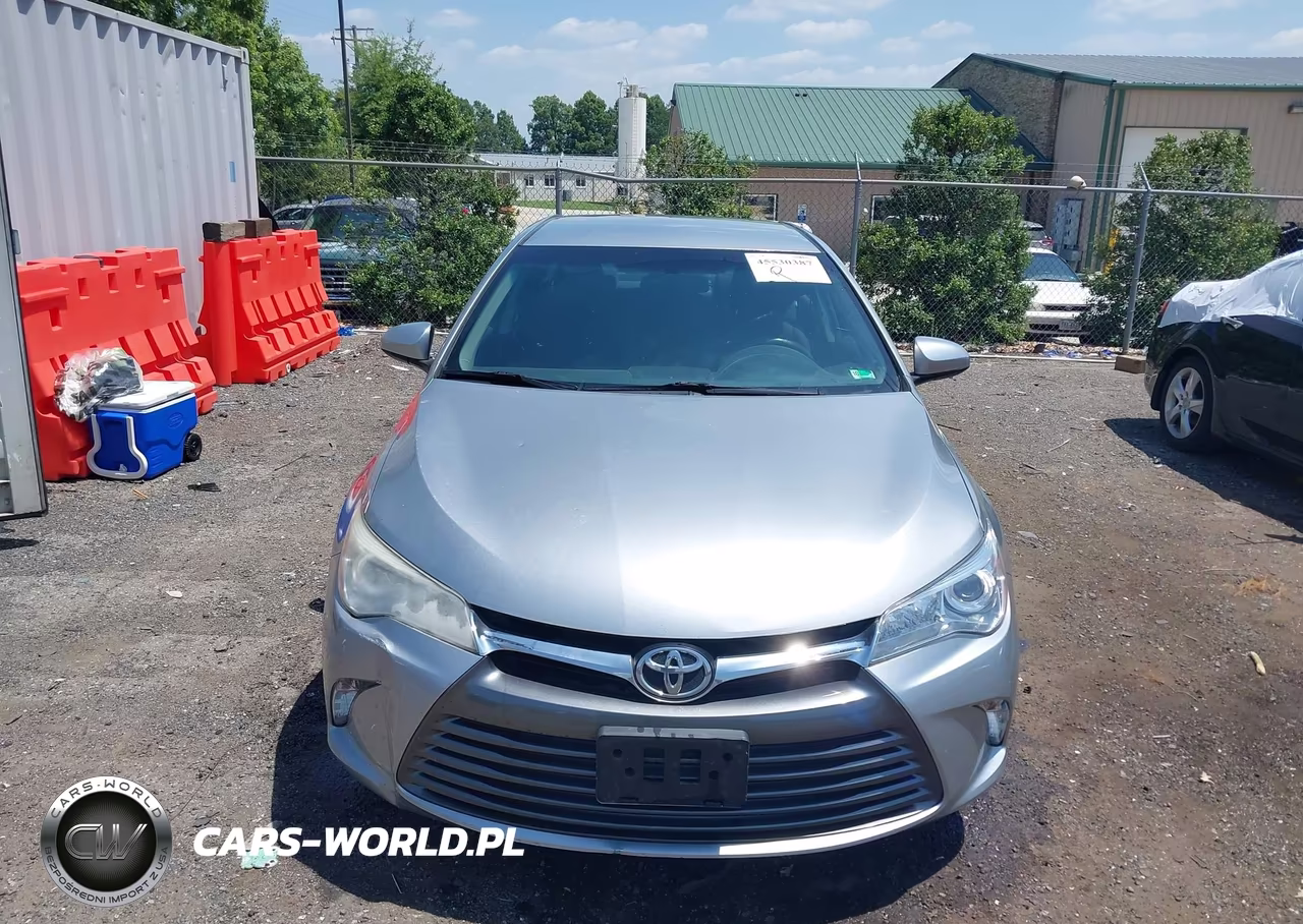 2016 Toyota Camry Le VIN:4T4BF1FK5GR554032 - 13