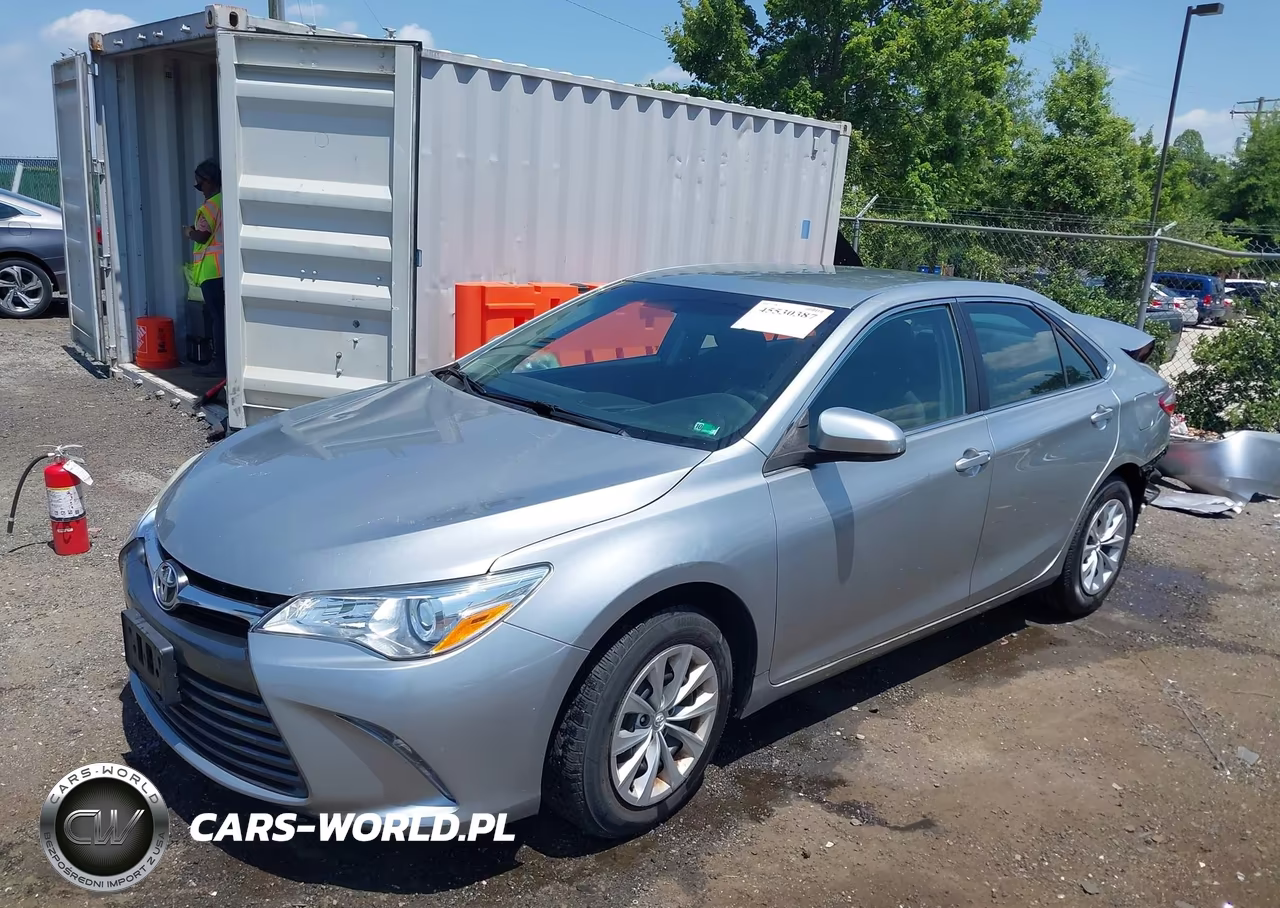 2016 Toyota Camry Le VIN:4T4BF1FK5GR554032 - 2
