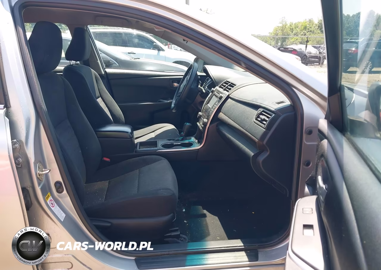 2016 Toyota Camry Le VIN:4T4BF1FK5GR554032 - 5