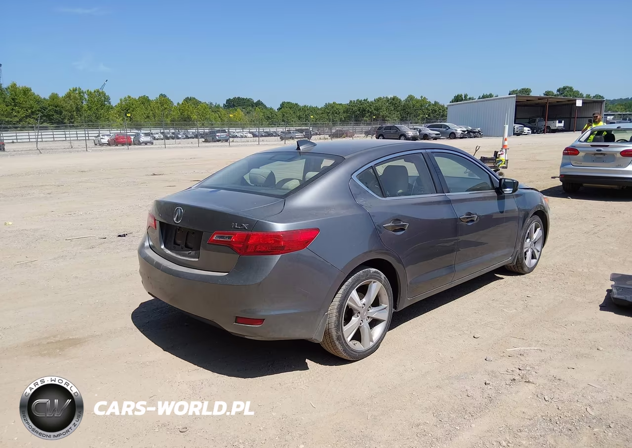 2013 Acura Ilx 2.0L VIN:19VDE1F53DE000690 - 4