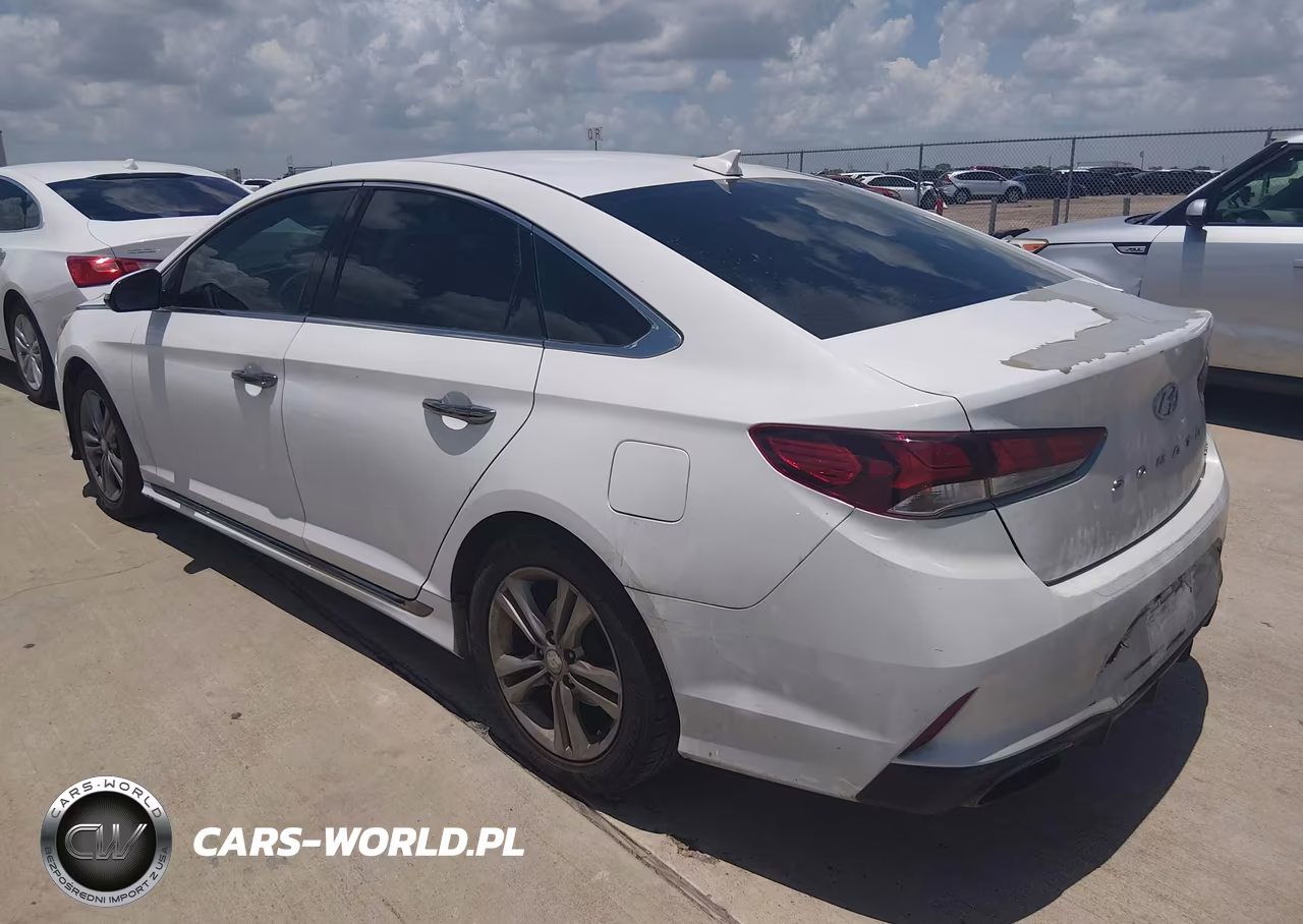 2018 Hyundai Sonata Sport VIN:5NPE34AF7JH678062 - 3