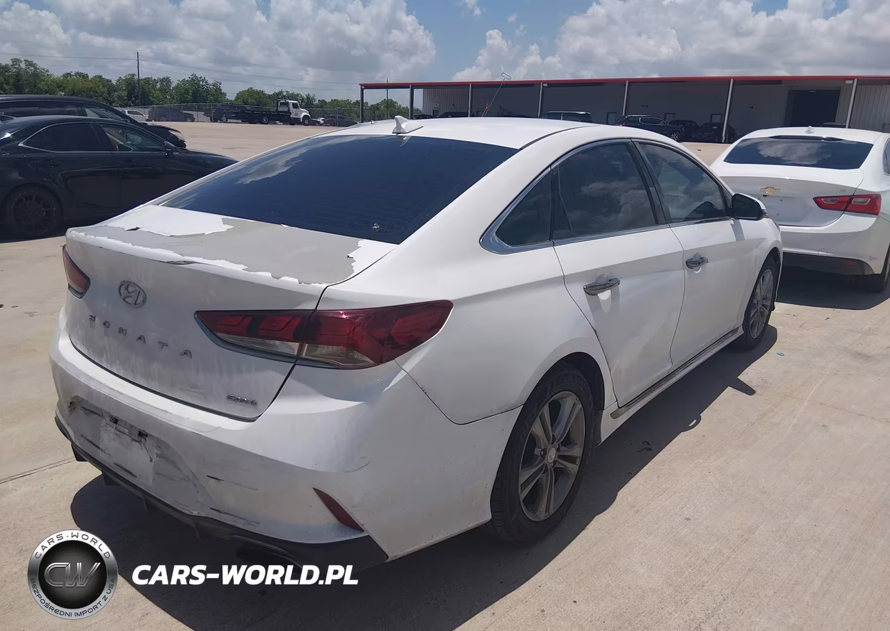 2018 Hyundai Sonata Sport VIN:5NPE34AF7JH678062 - 4