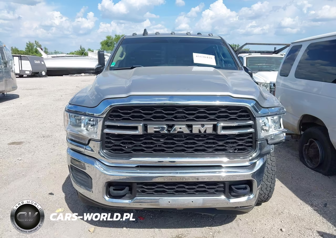 2019 Ram 3500 Chassis Tradesman-Slt VIN:3C7WRTAL5KG668758 - 12