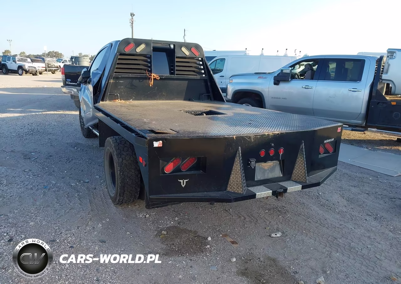 2019 Ram 3500 Chassis Tradesman-Slt VIN:3C7WRTAL5KG668758 - 3