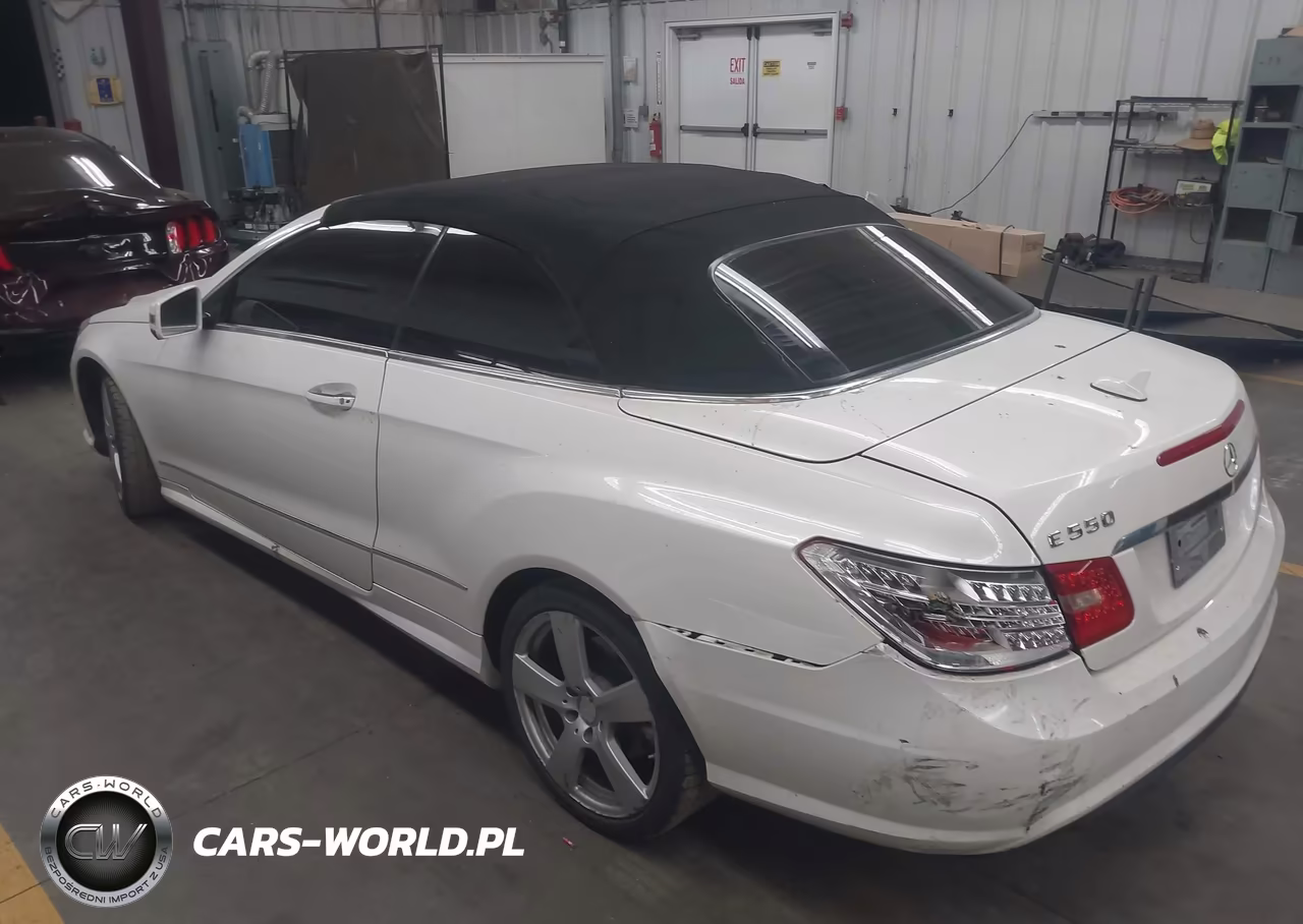 2011 Mercedes-Benz E 550 VIN:WDDKK7CF8BF071609 - 3
