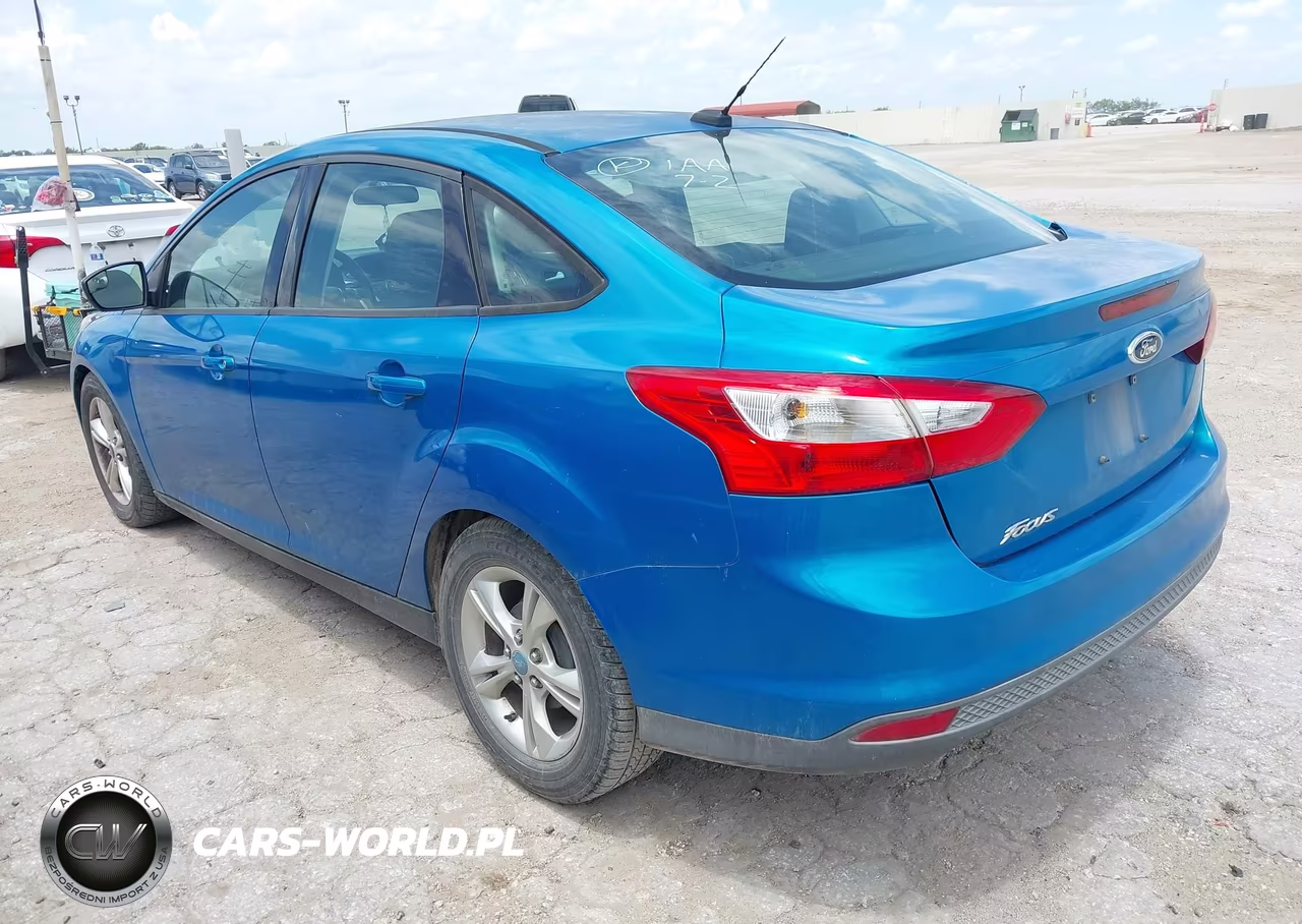 2014 Ford Focus Se VIN:1FADP3F29EL137859 - 3