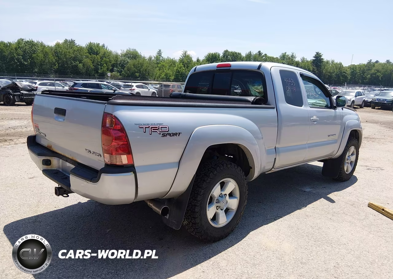 2008 Toyota Tacoma Base V6 VIN:5TEUU42N78Z523257 - 4