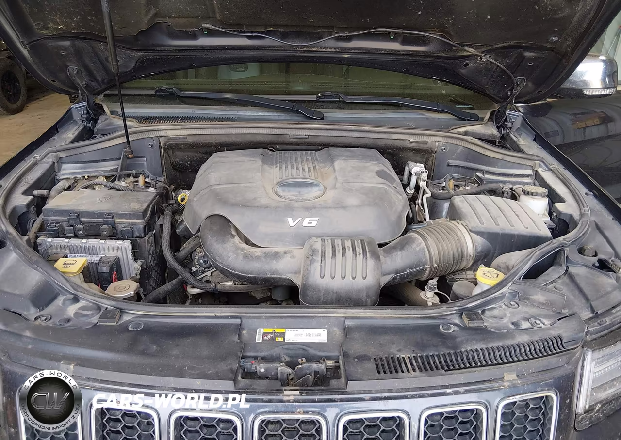 2014 Jeep Grand Cherokee Overland VIN:1C4RJFCG1EC426009 - 10