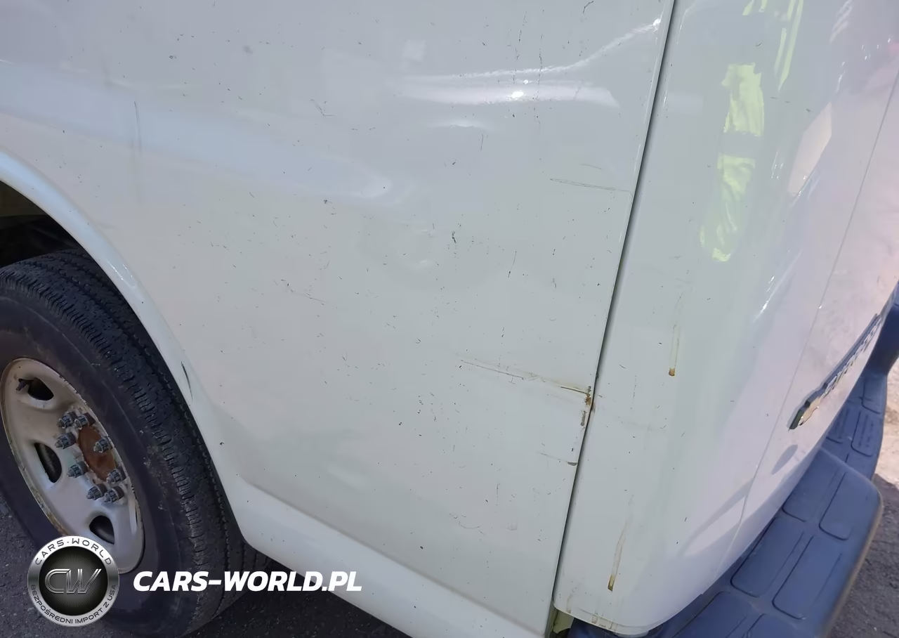 2017 Chevrolet Express 2500 Work Van VIN:1GCWGAFFXH1299557 - 6