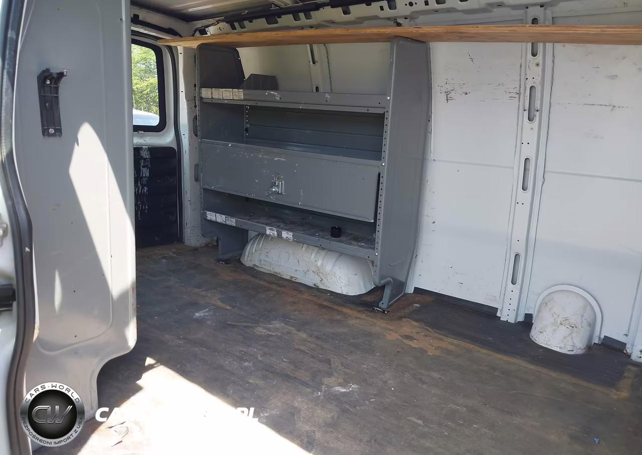 2017 Chevrolet Express 2500 Work Van VIN:1GCWGAFFXH1299557 - 8
