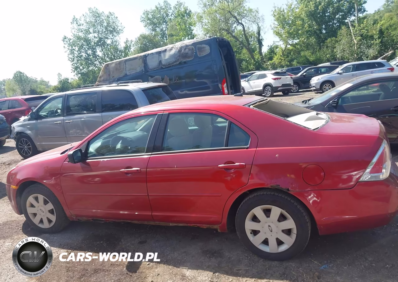 2007 Ford Fusion S VIN:3FAHP06ZX7R260197 - 13