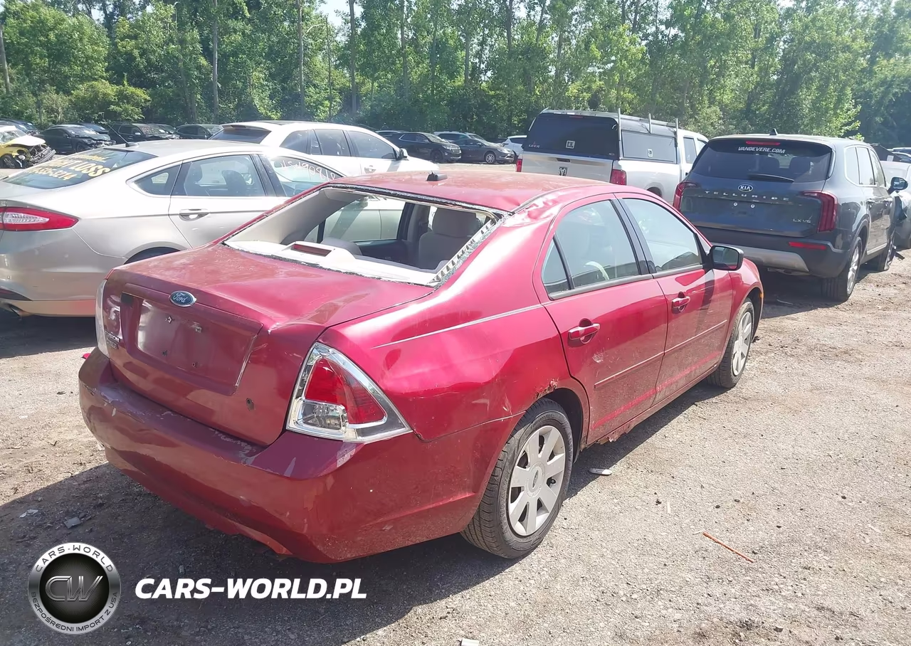 2007 Ford Fusion S VIN:3FAHP06ZX7R260197 - 4