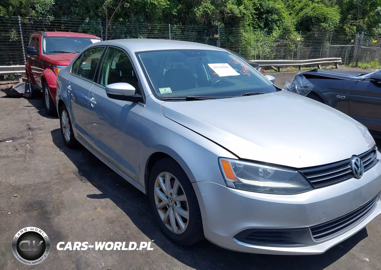 2014 Volkswagen Jetta 1.8T Se – zdjęcie 1 z 12