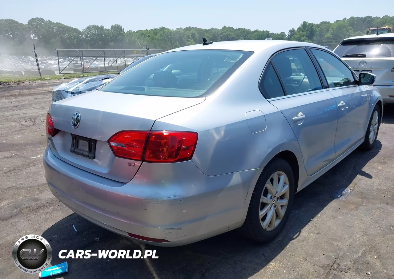 2014 Volkswagen Jetta 1.8T Se VIN:3VWB17AJ2EM326986 - 4