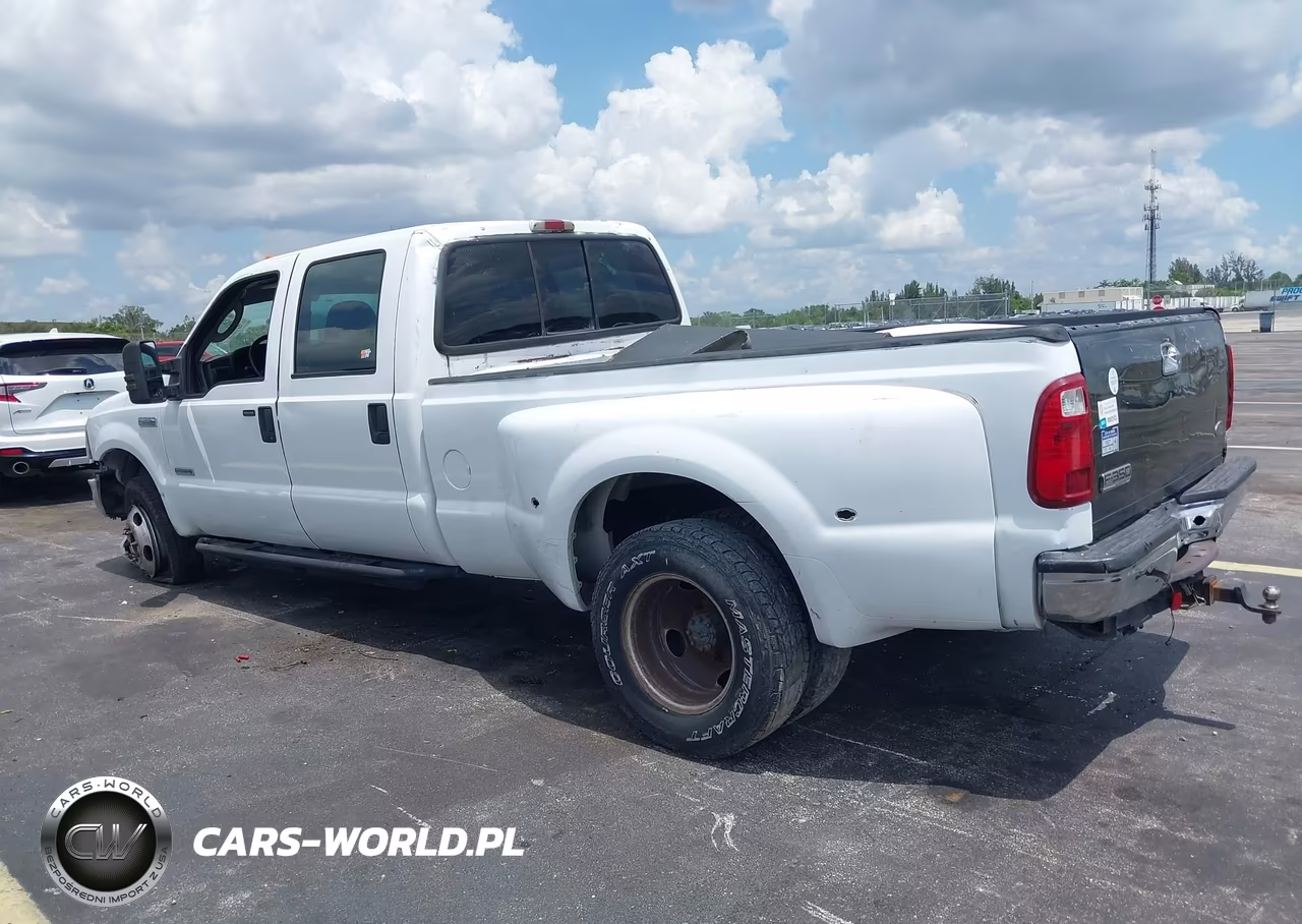 2005 Ford F-350 Lariat-Xl-Xlt VIN:1FTWW33P95EA83814 - 3
