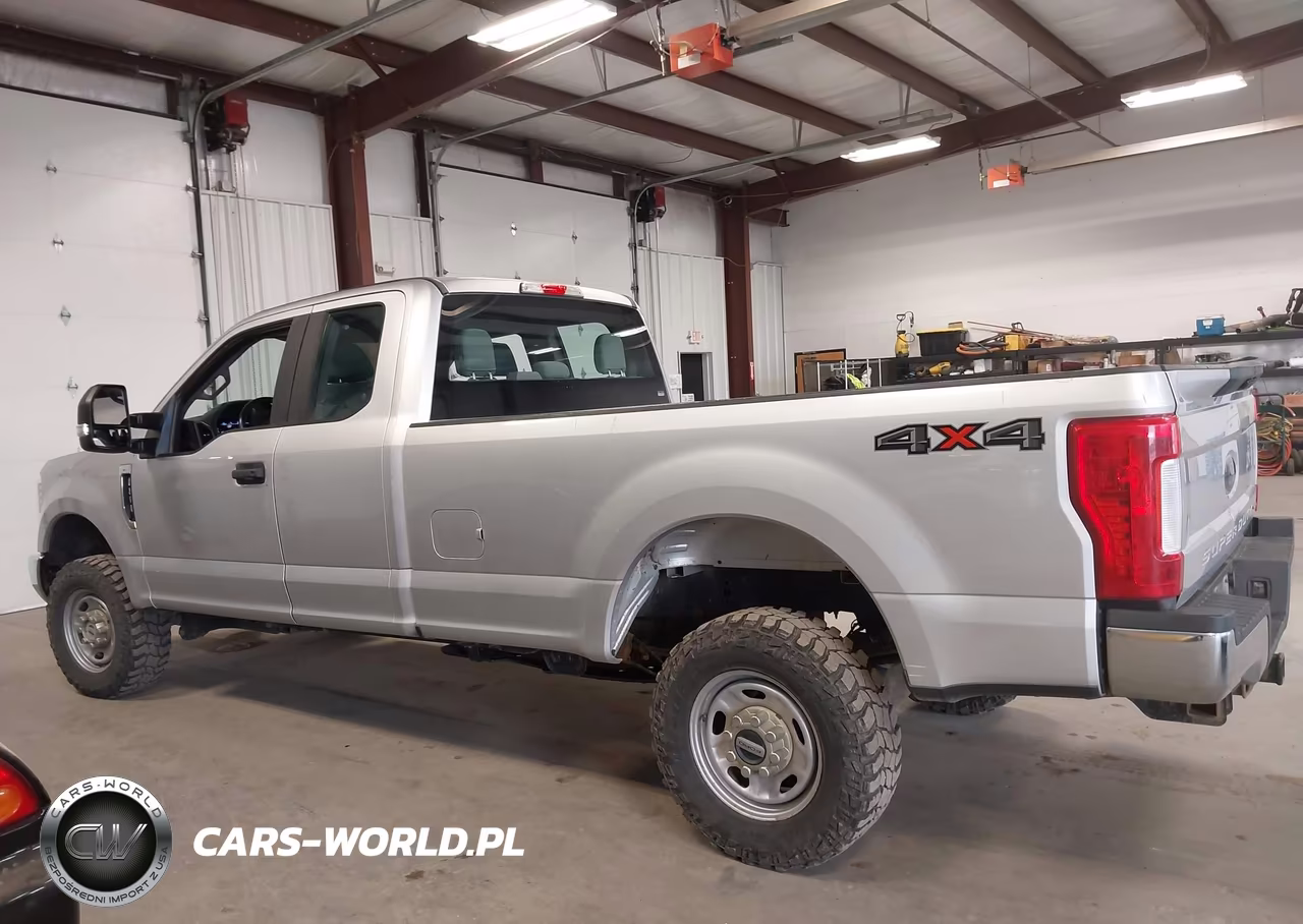 2018 Ford F-250 Lariat-Xl-Xlt VIN:1FT7X2B68JEC83940 - 17