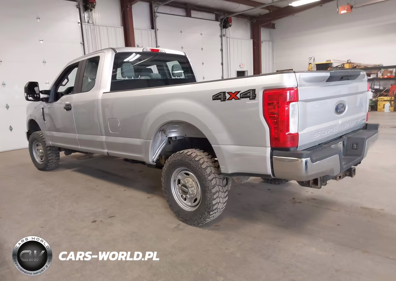 2018 Ford F-250 Lariat-Xl-Xlt VIN:1FT7X2B68JEC83940 - 3