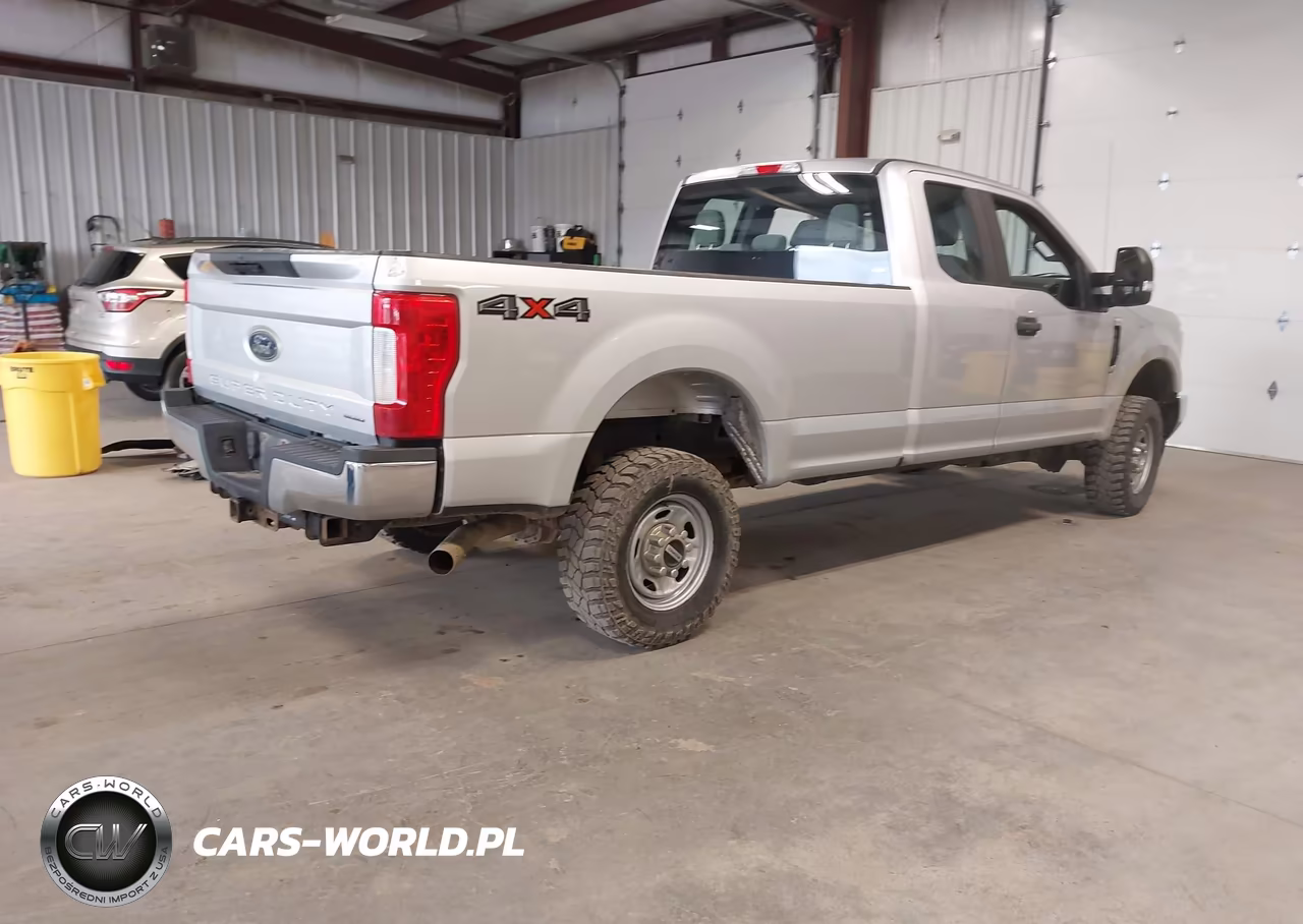 2018 Ford F-250 Lariat-Xl-Xlt VIN:1FT7X2B68JEC83940 - 4