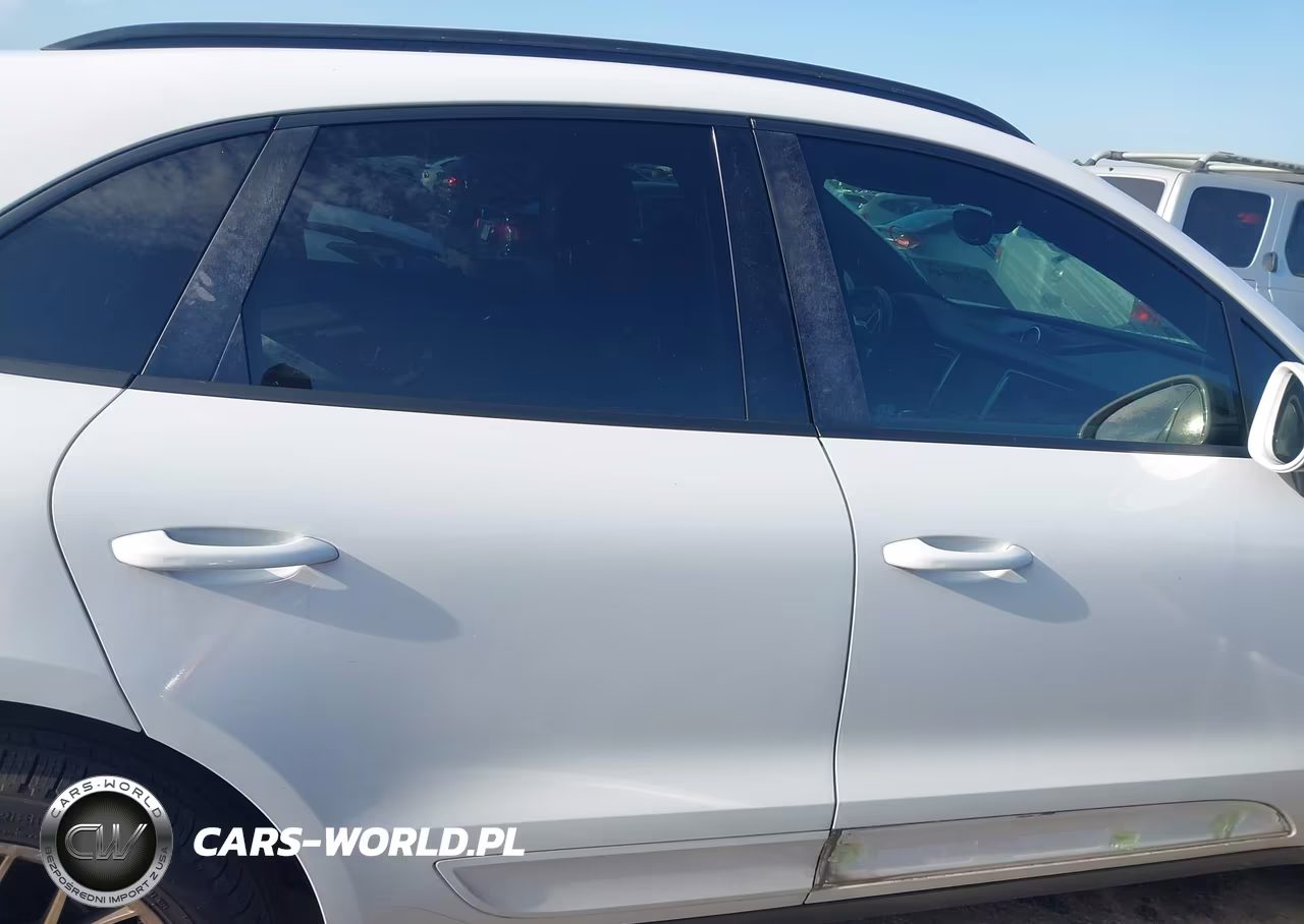 2018 Porsche Macan VIN:WP1AA2A58JLB03723 - 14