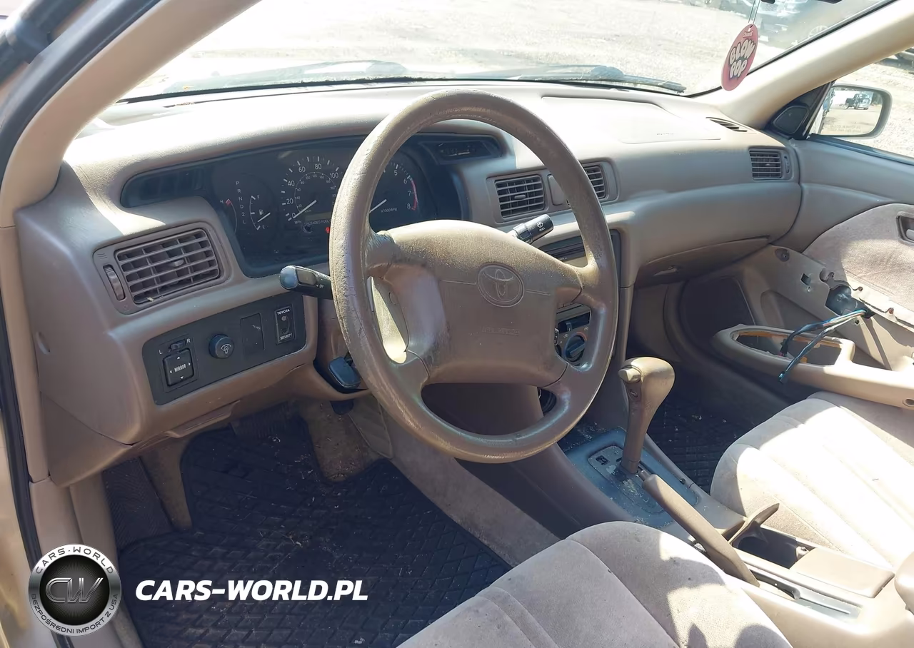 1999 Toyota Camry Le VIN:4T1BG22K9XU912381 - 5