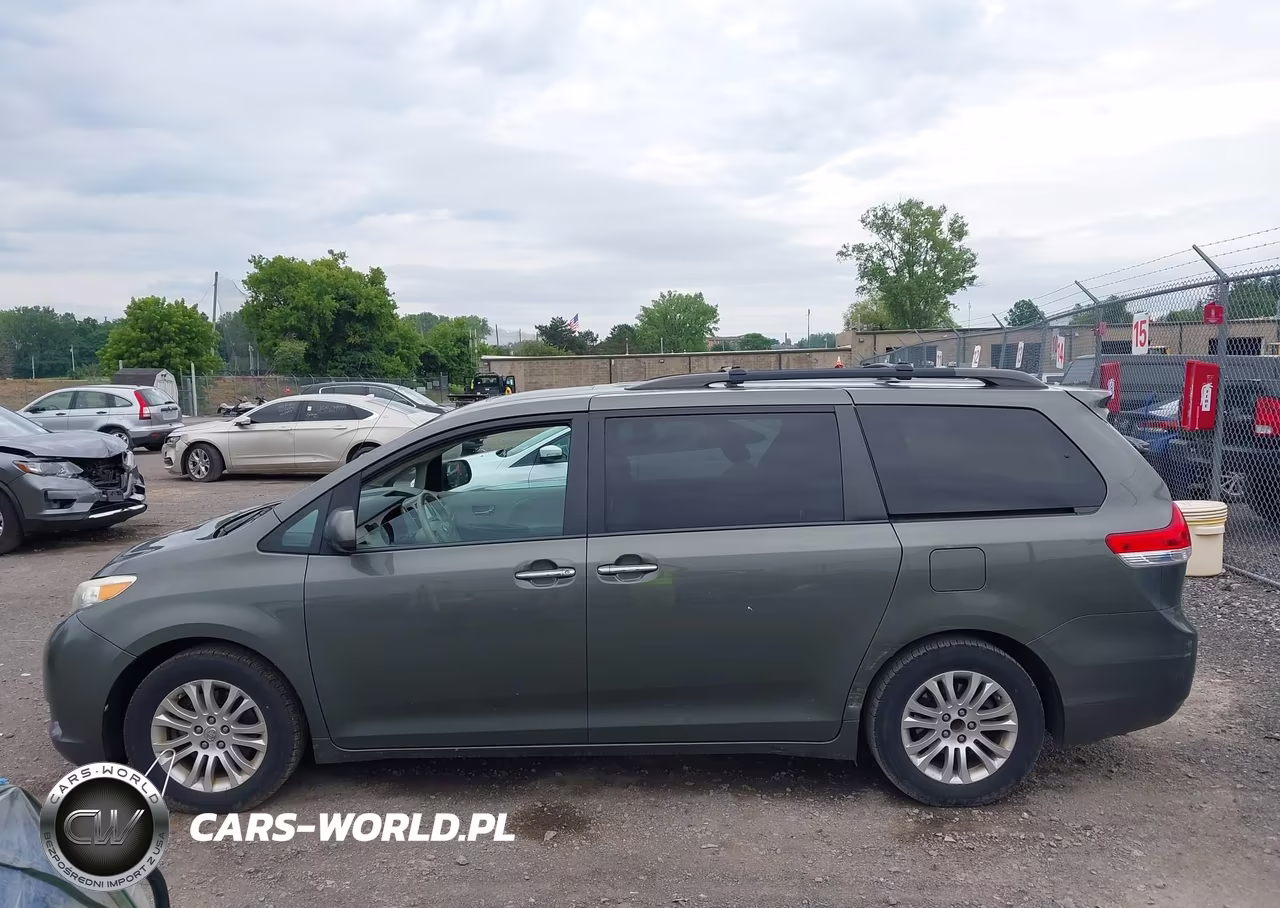 2012 Toyota Sienna Xle V6 8 Passenger VIN:5TDYK3DC3CS249672 - 14