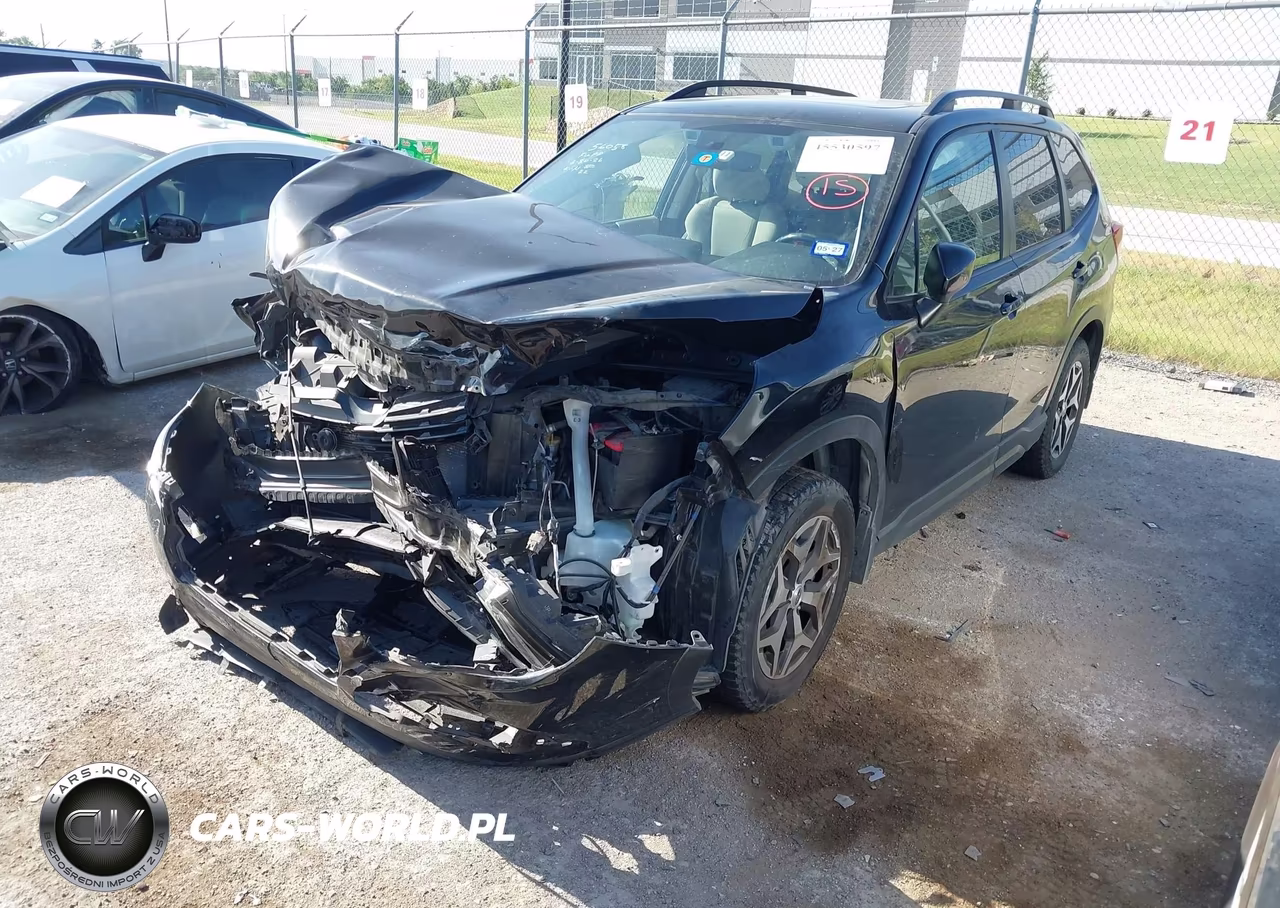 2021 Subaru Forester Premium VIN:JF2SKAFC4MH526277 - 2