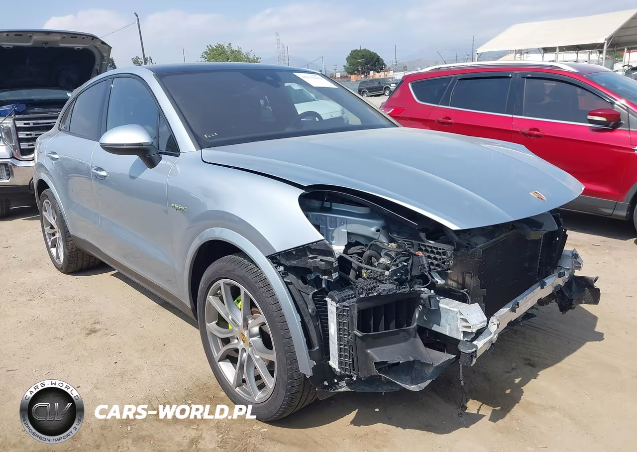 2022 Porsche Cayenne E Hybrid Coupe