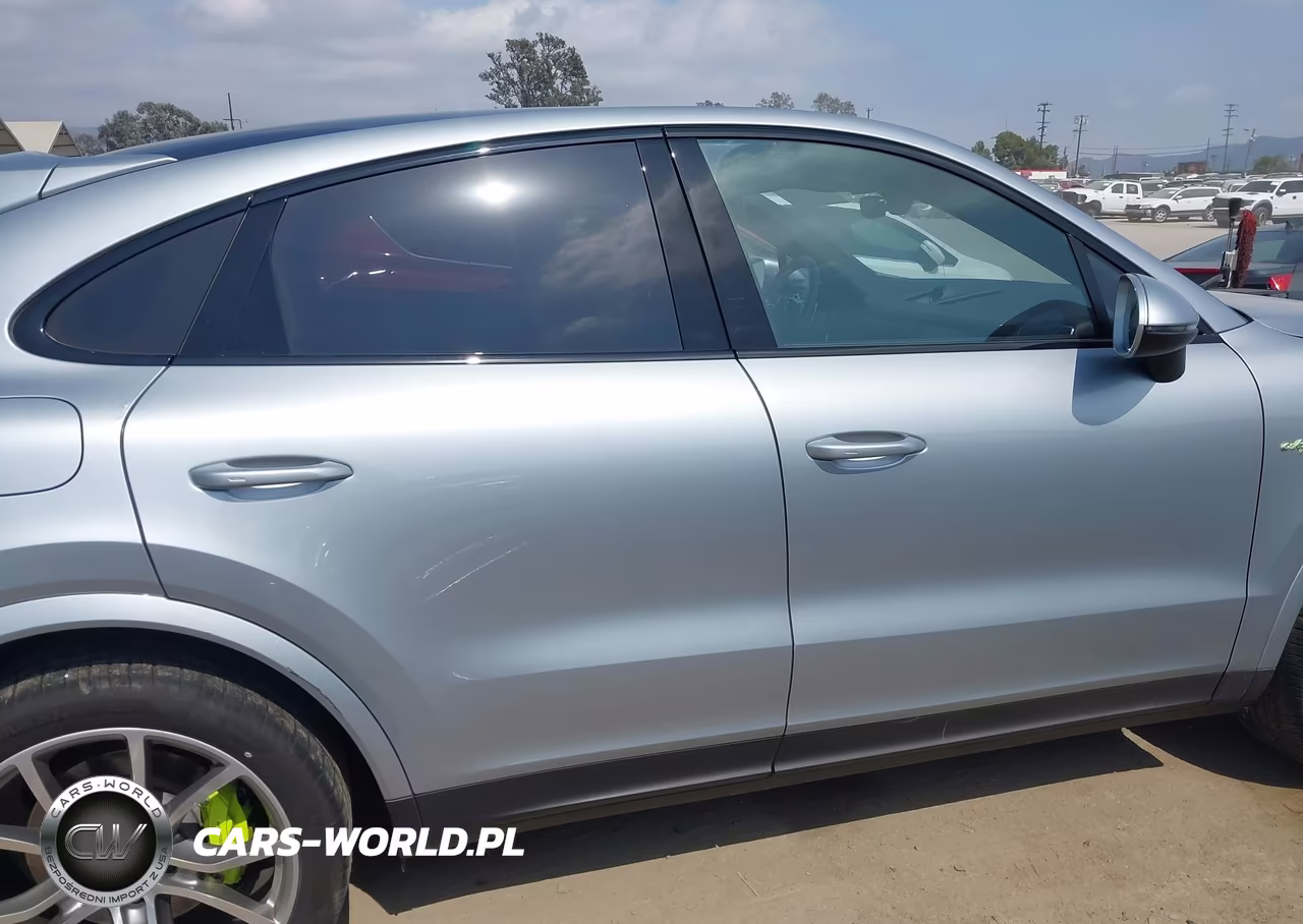 2022 Porsche Cayenne E Hybrid Coupe VIN:WP1BE2AY8NDA51058 - 14