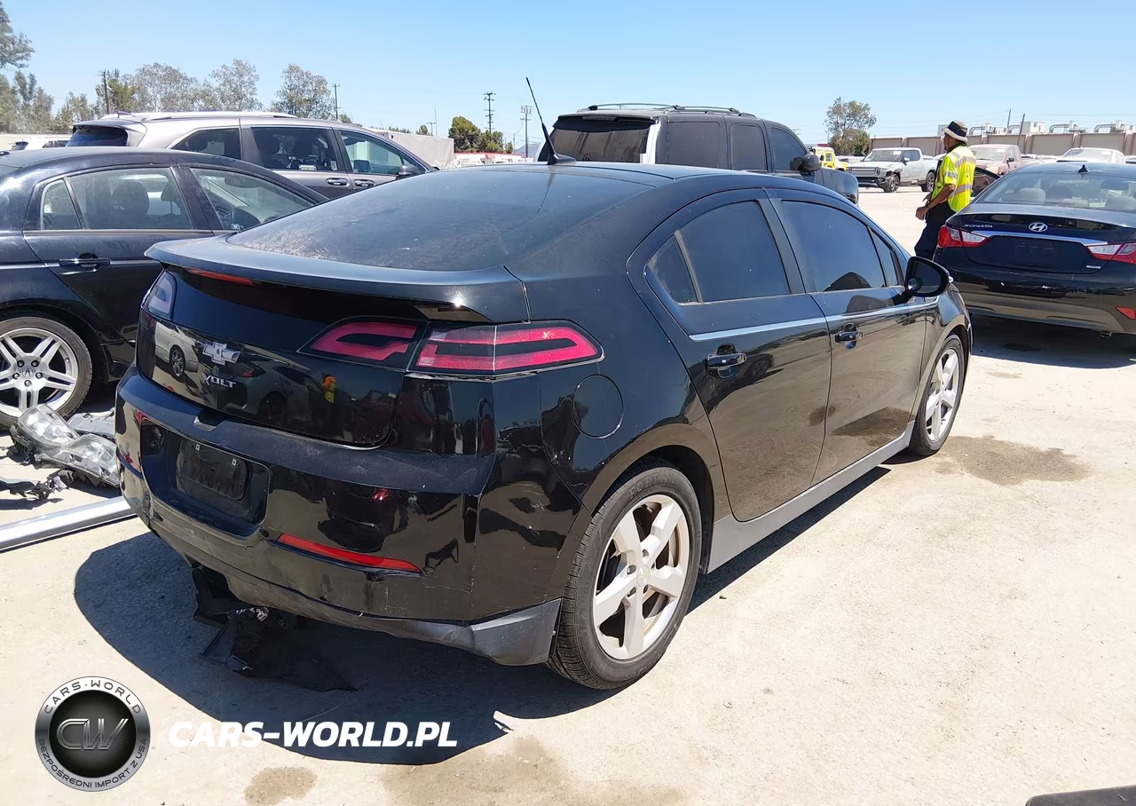2014 Chevrolet Volt VIN:1G1RE6E44EU123025 - 4