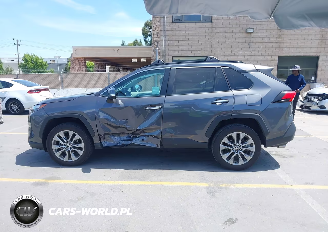 2025 Toyota Rav4 Limited VIN:2T3N1RFV7SC563749 - 15
