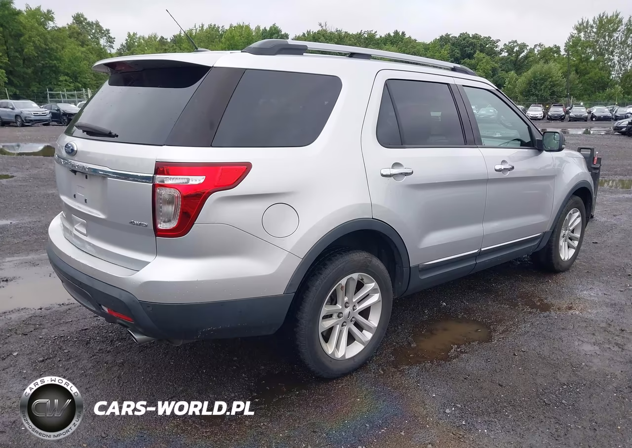 2012 Ford Explorer Xlt VIN:1FMHK8D83CGA58803 - 4