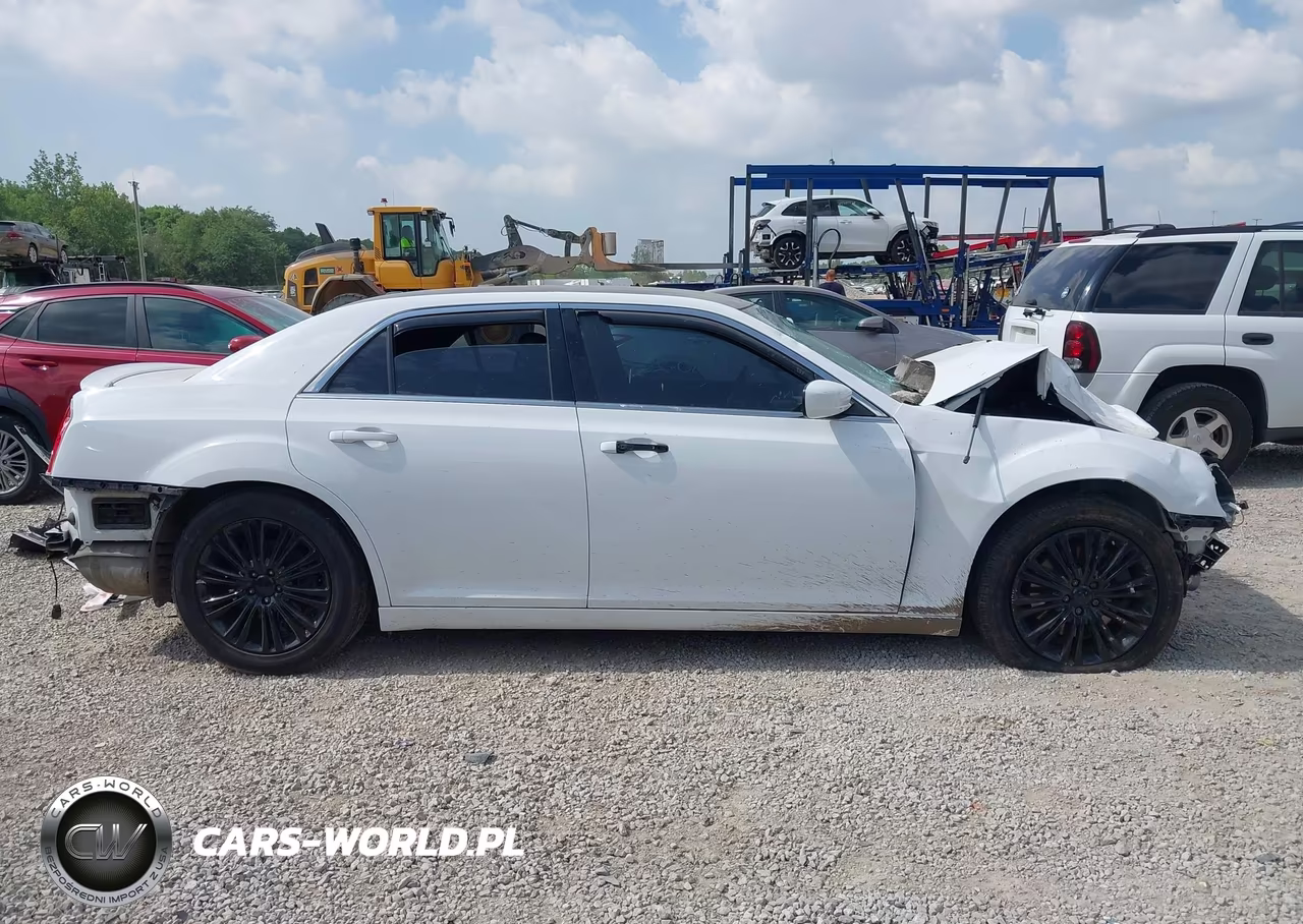 2014 Chrysler 300 VIN:2C3CCARG5EH384374 - 14