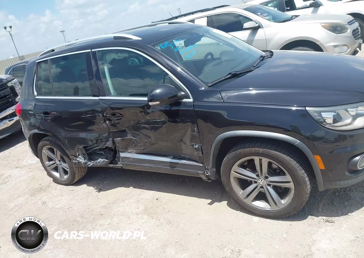 2017 Volkswagen Tiguan 2.0T Sport VIN:WVGTV7AX5HW507306 - 14