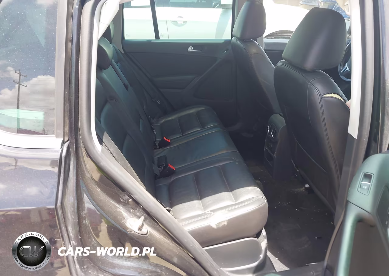 2017 Volkswagen Tiguan 2.0T Sport VIN:WVGTV7AX5HW507306 - 8