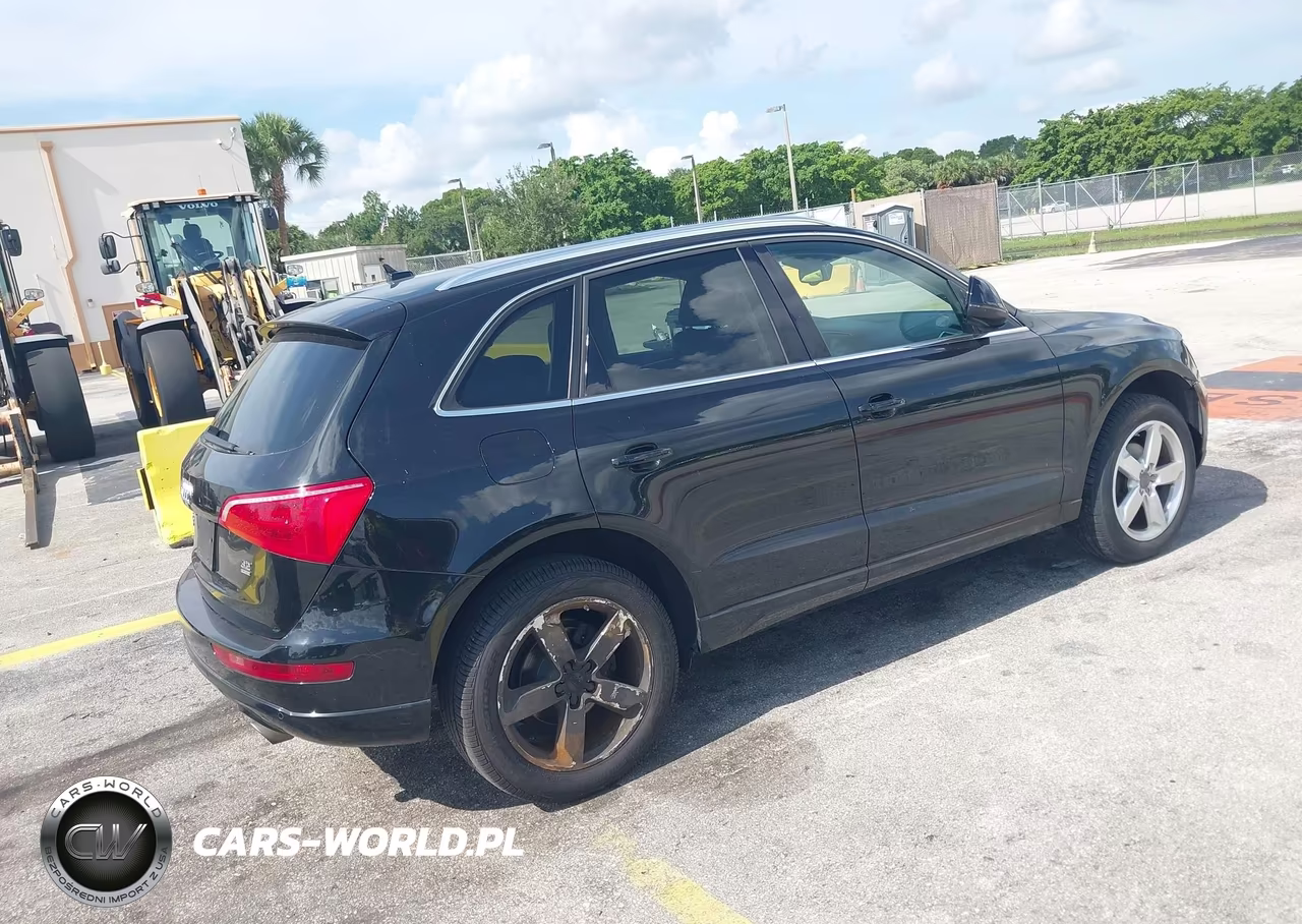 2010 Audi Q5 3.2 Premium VIN:WA1LKAFP4AA100044 - 4
