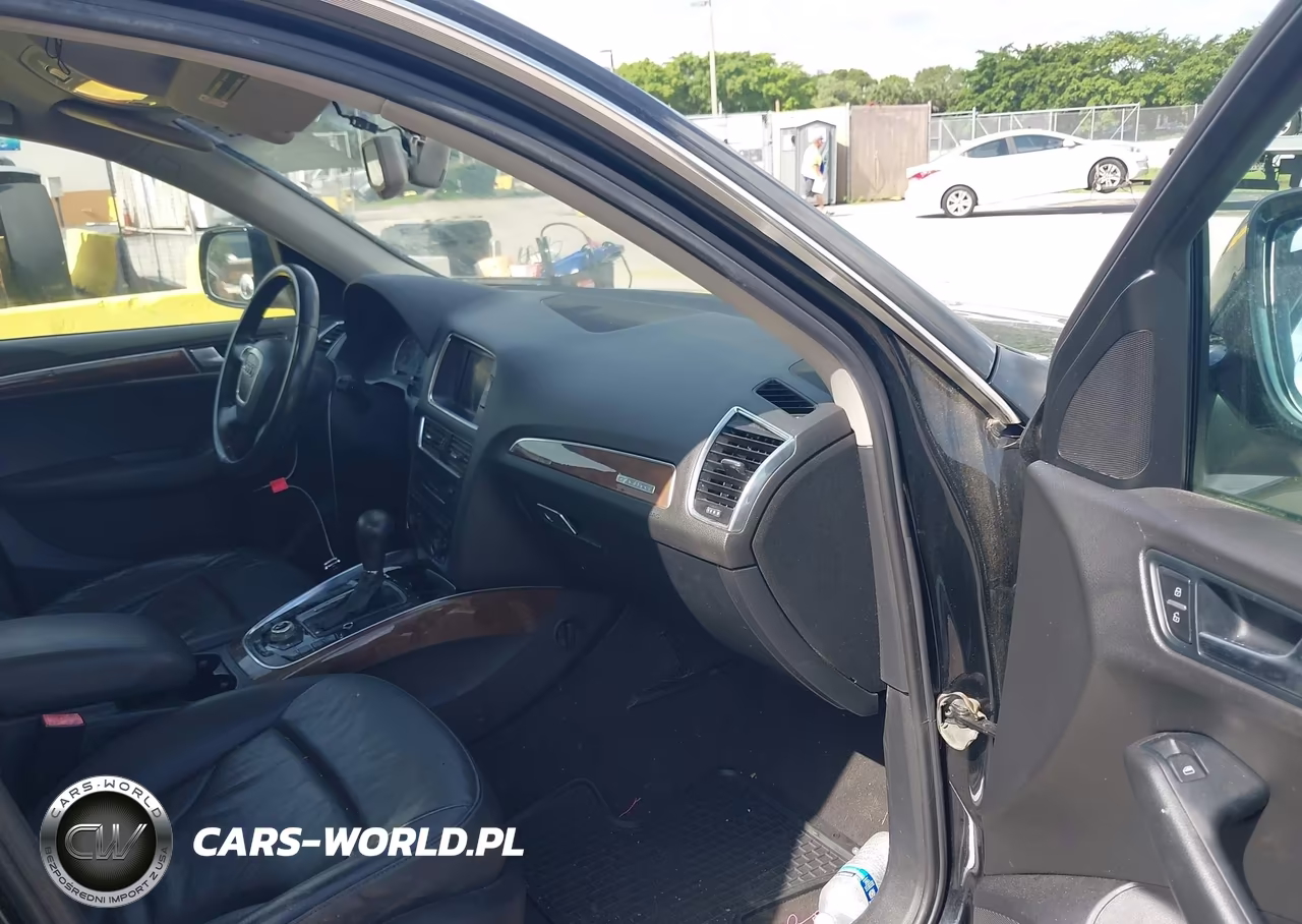 2010 Audi Q5 3.2 Premium VIN:WA1LKAFP4AA100044 - 5
