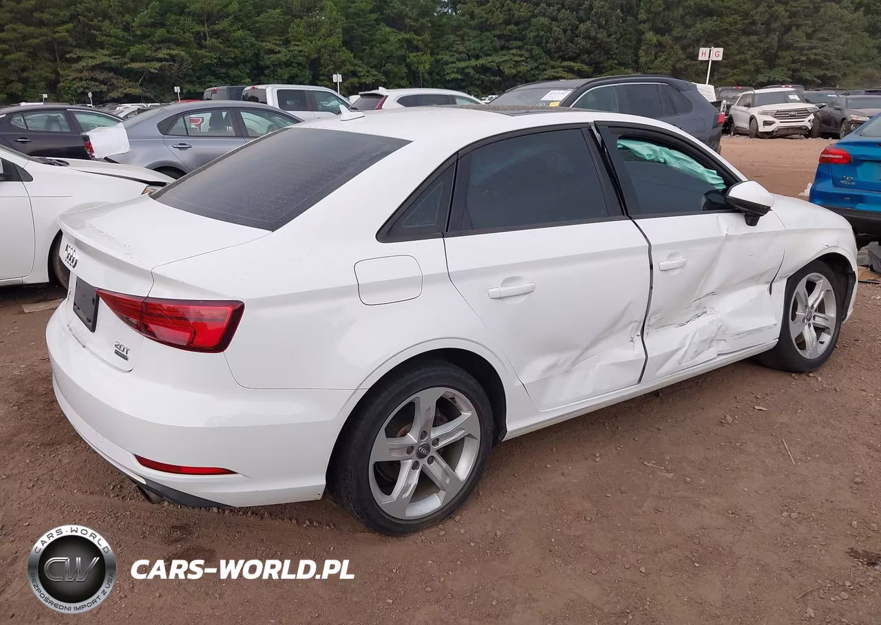 2018 Audi A3 2.0T Premium-2.0T Tech Premium VIN:WAUB8GFF7J1050540 - 4