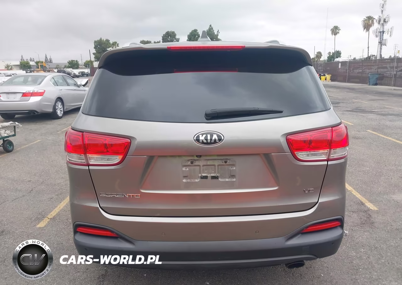 2016 Kia Sorento 3.3L Lx VIN:5XYPG4A56GG034279 - 16